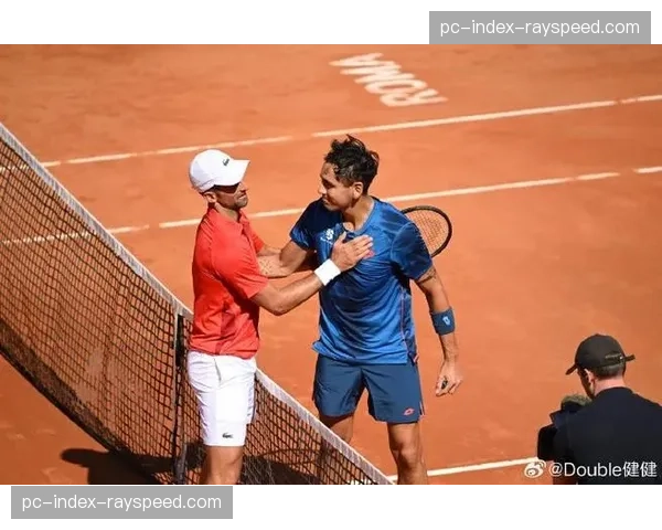 特写：德约科维奇在蒙特卡洛大师赛出局后独自加练，与团队深入交流